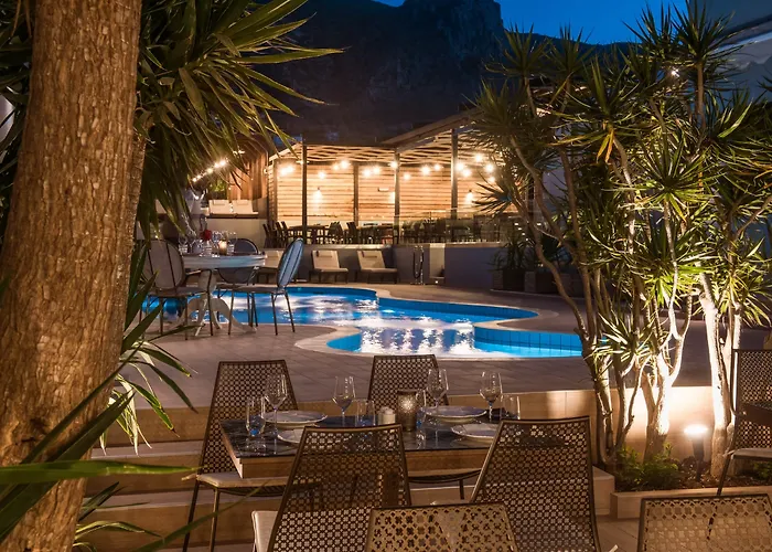 Indigo Collection Adults Only 4*