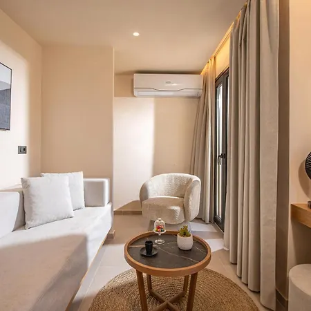 Готель Indigo Collection Adults Only 4*