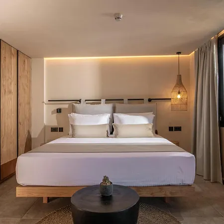 Готель Indigo Collection Adults Only